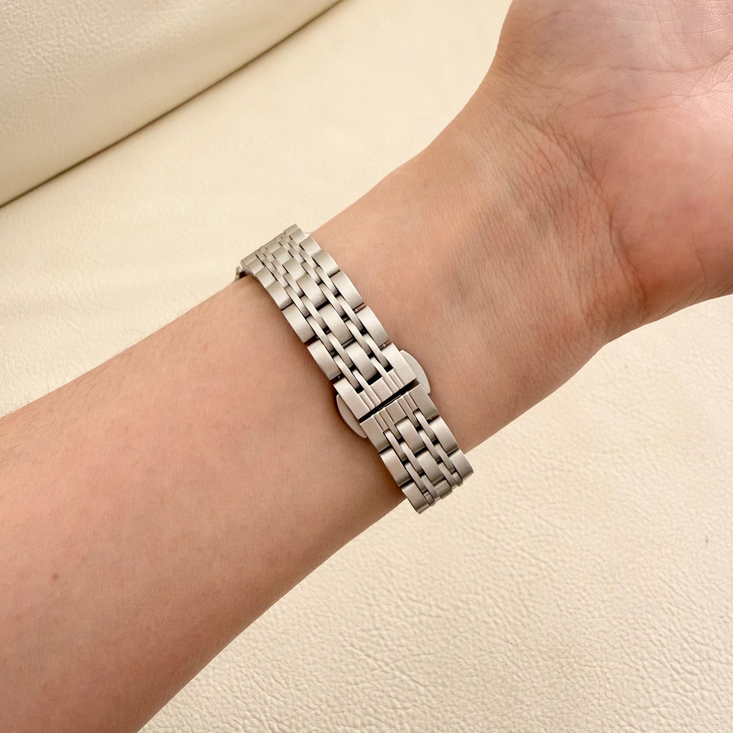 Steel_LEMONInspirationAppleWatchStrap-Starlight3 2 21