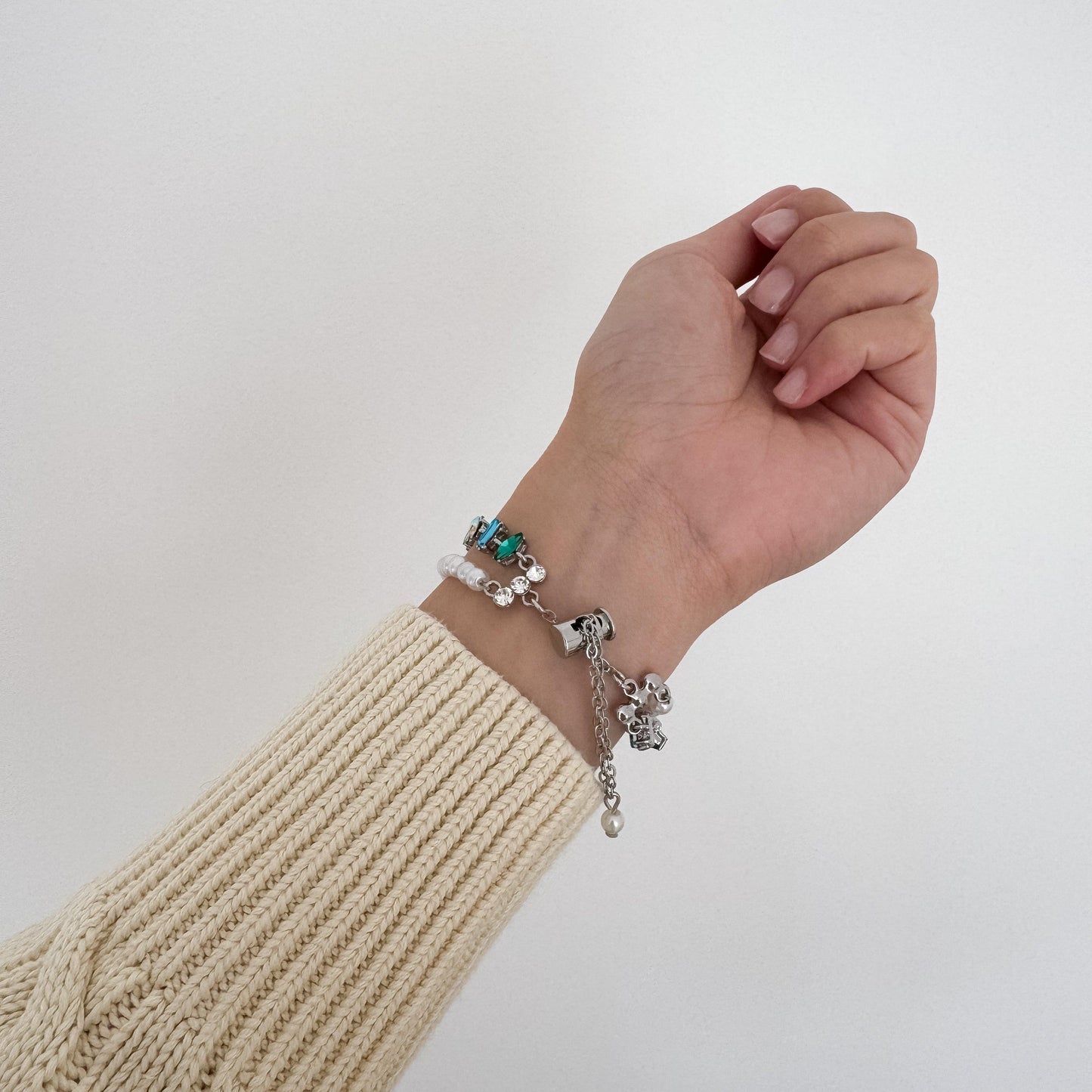 Wonderland_Apple_Watch_Bracelet_-_Blue 13