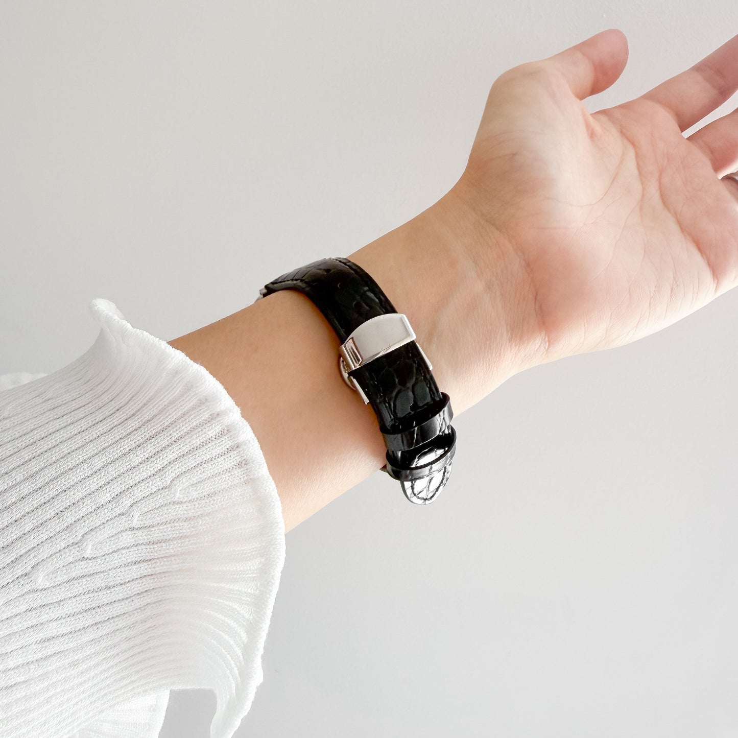 アリゲーター レザー Apple Watch ストラップ - ブラック