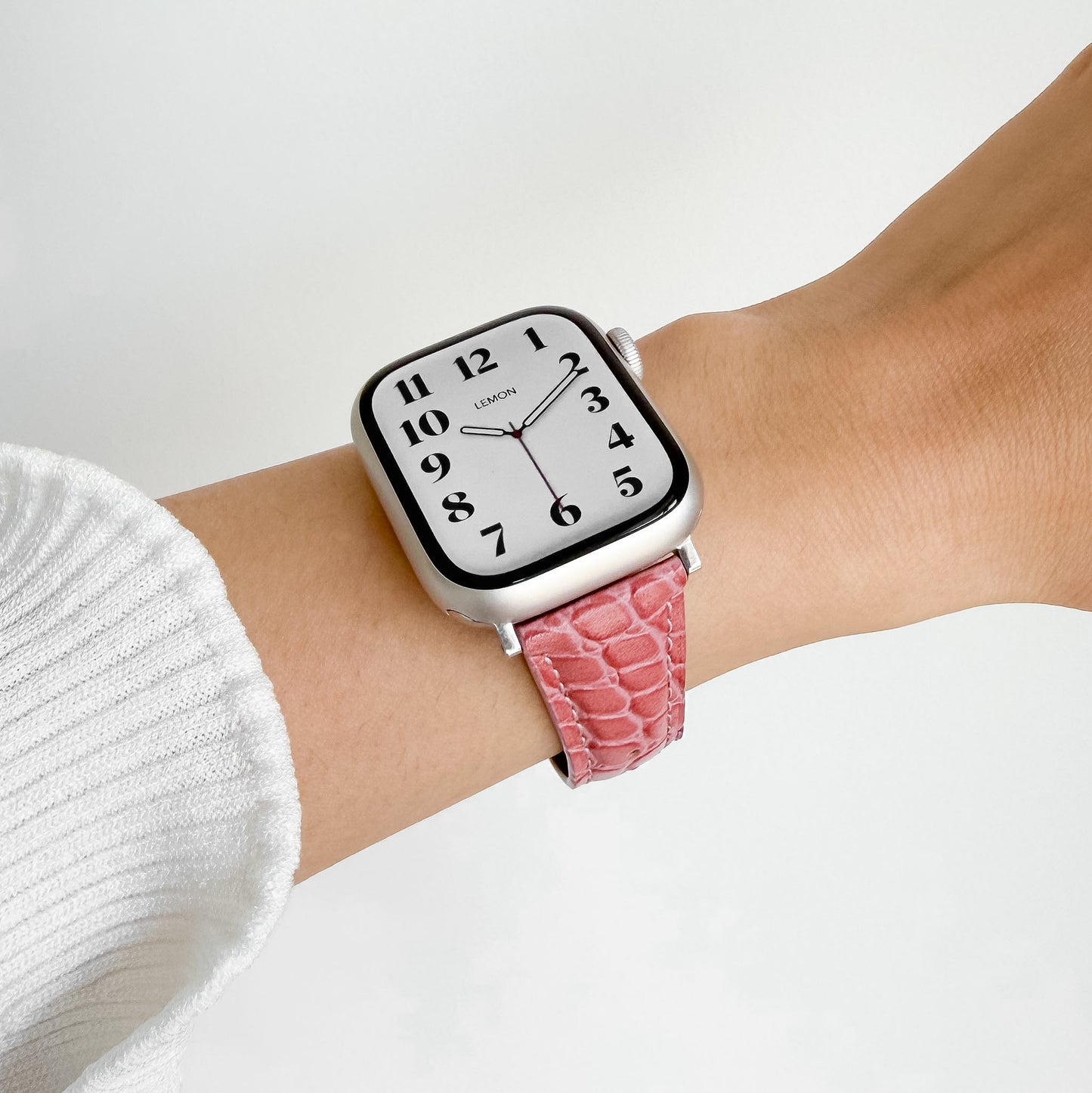 Alligator Leather Apple Watch Strap - Sand Pink