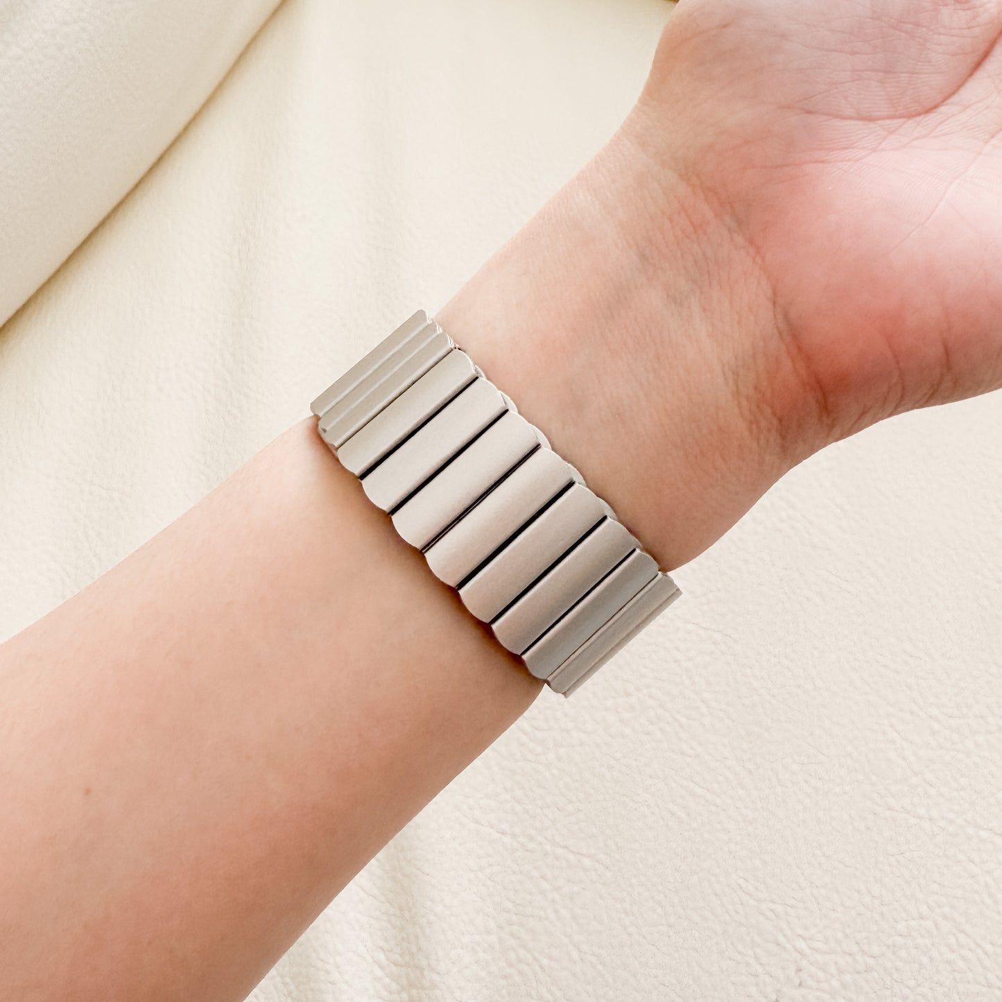 (St-Steel) Magnetic Apple Watch Strap - Starlight