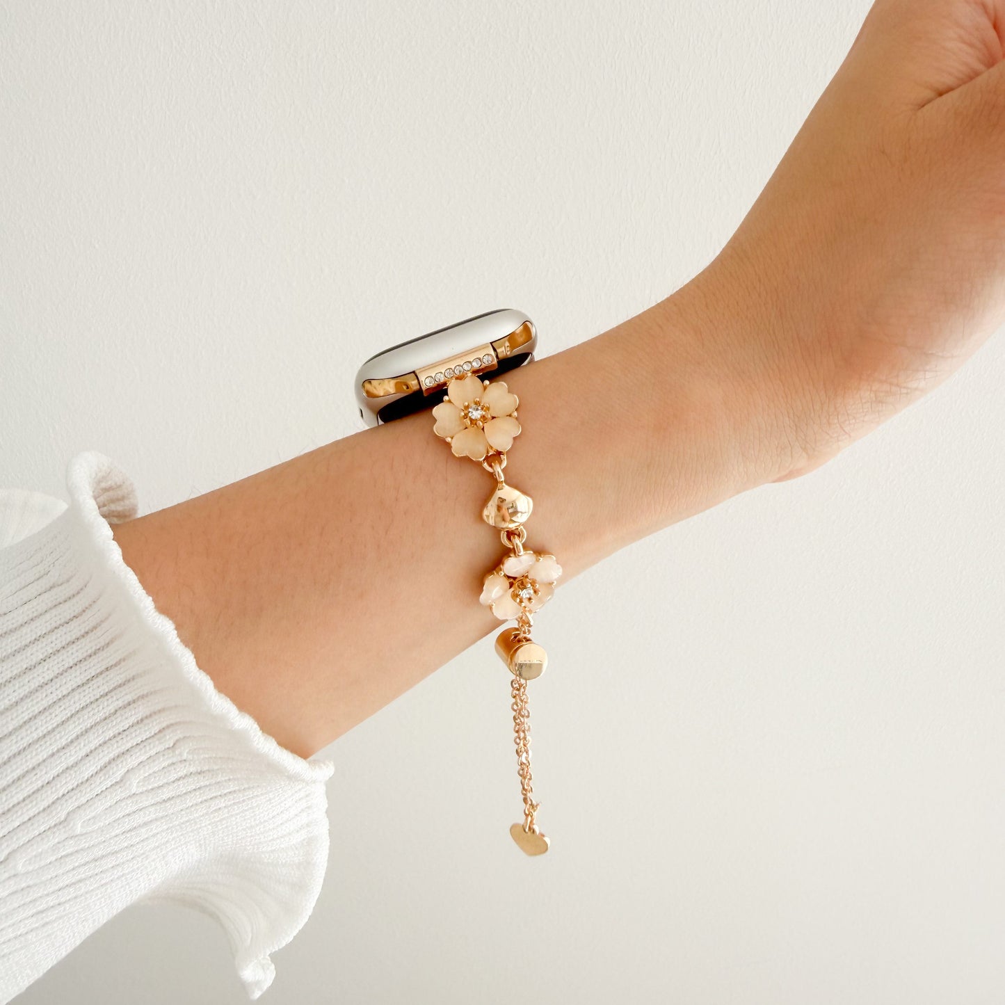 Sakura Chain Apple Watch Bracelet - Gold
