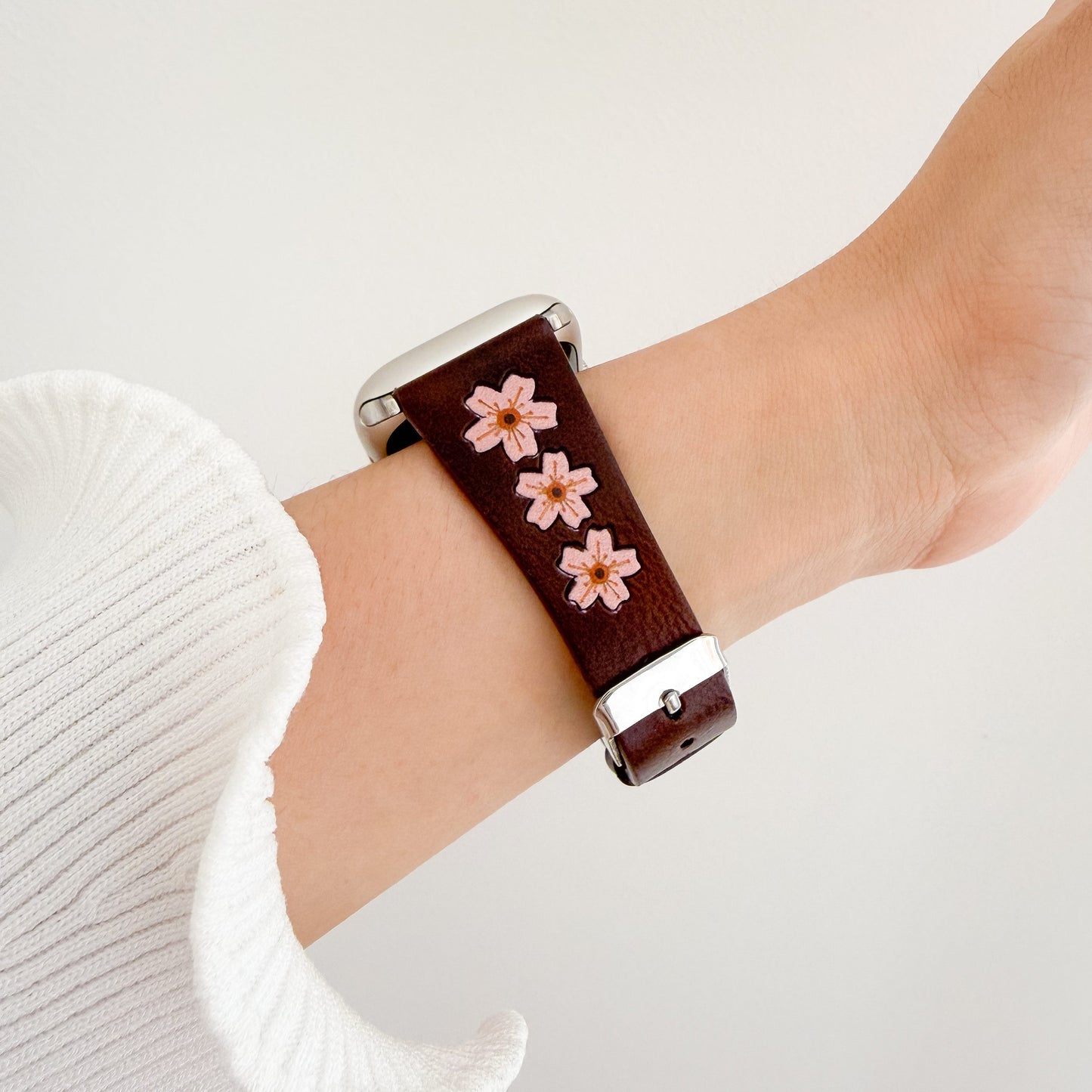 Sakura Smooth Grain Apple Watch Strap - Pink