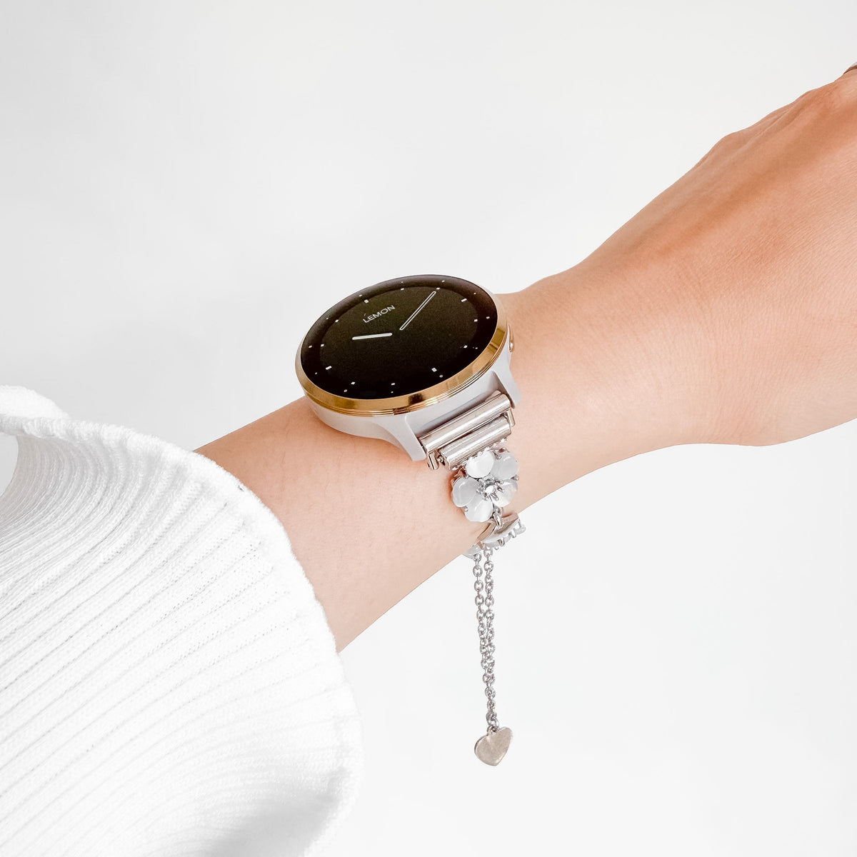 Sakura Chain bracelet for Garmin watches in silver with a cherry-blossom charm