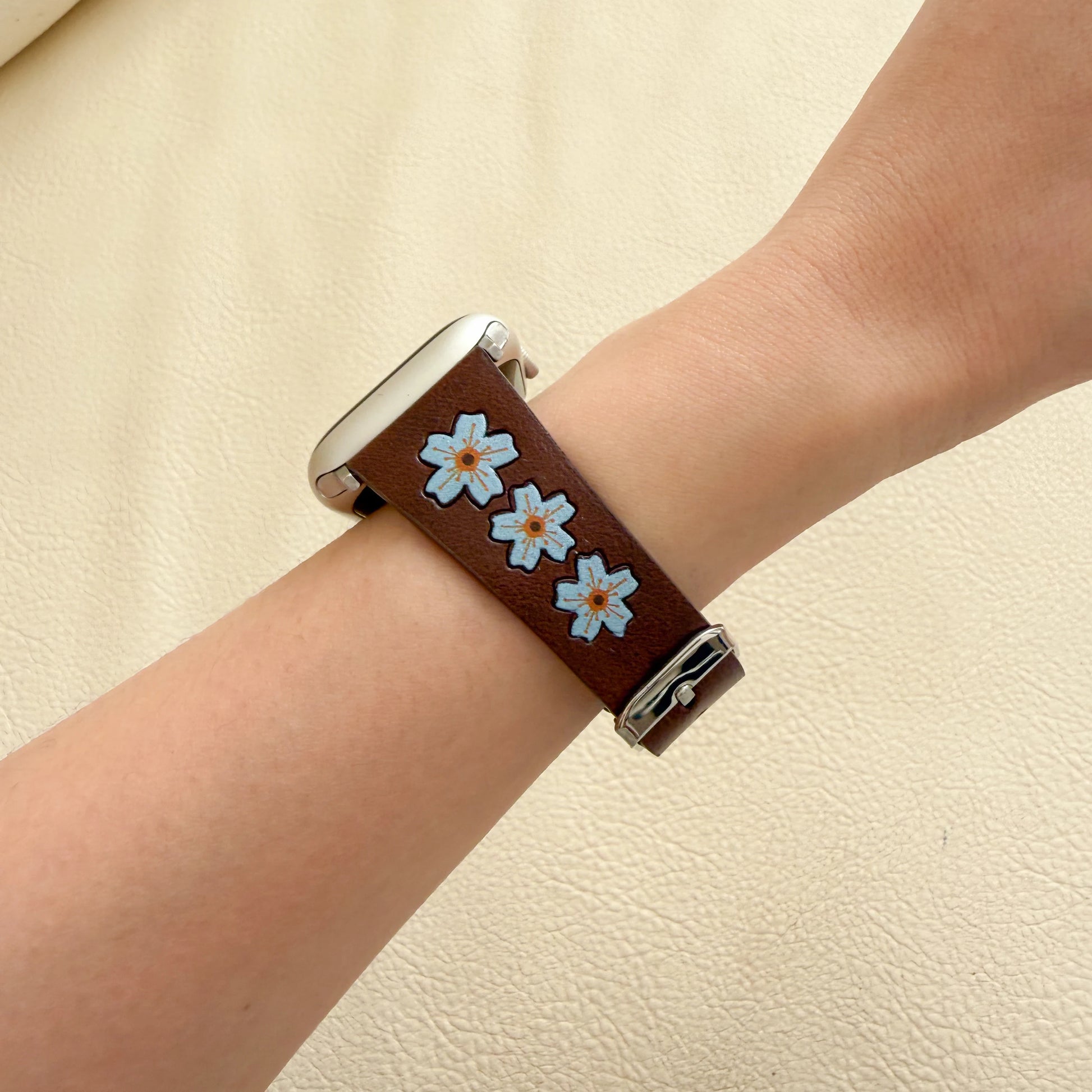 Sakura Leather Apple Watch Strap - Blue 3