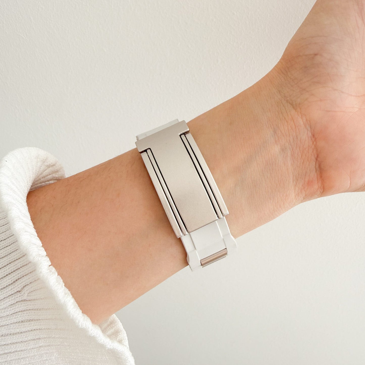 Silicone-Steel Magnetic Apple Watch Strap - Starlight