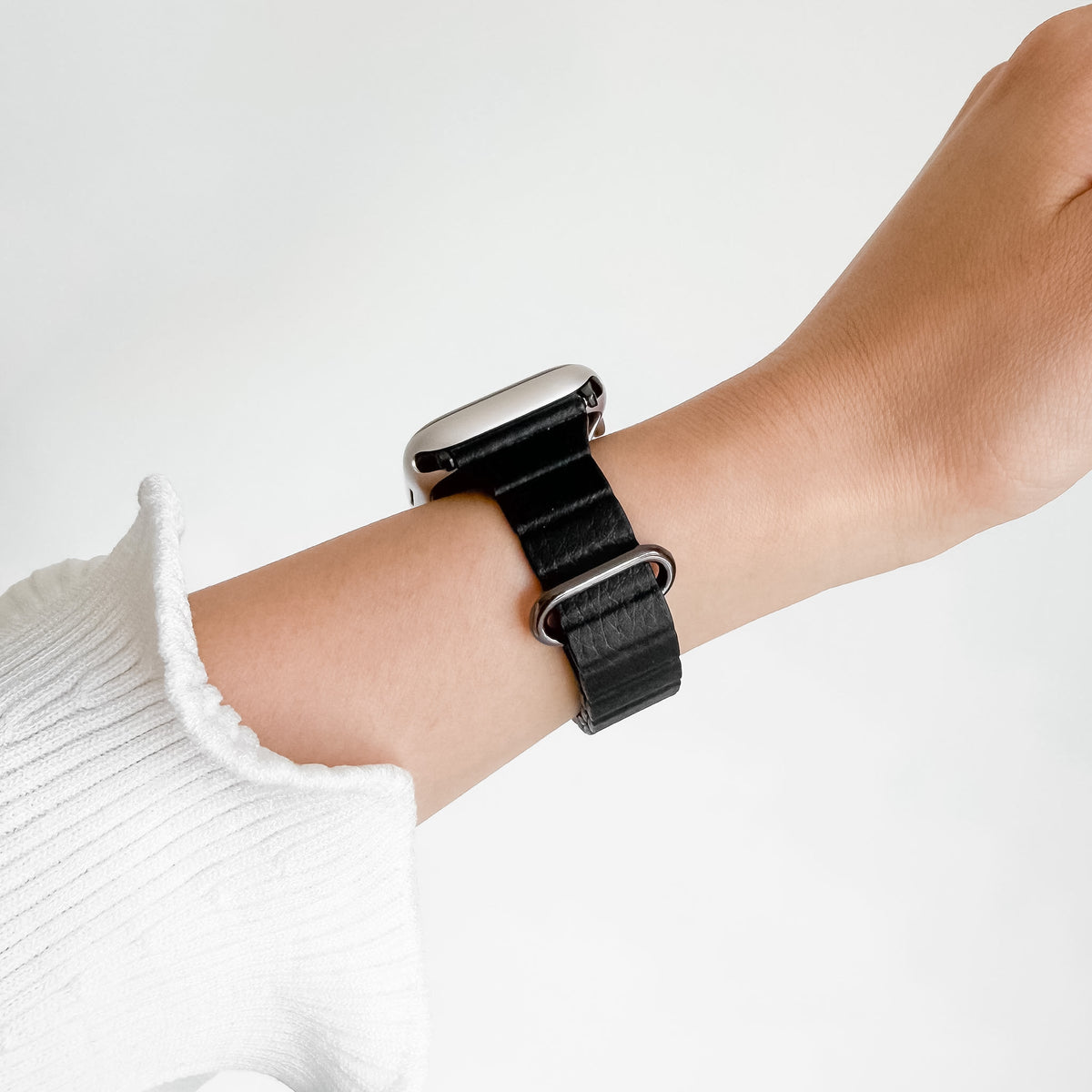 Slim Snap Loop Apple Watch Band - Black