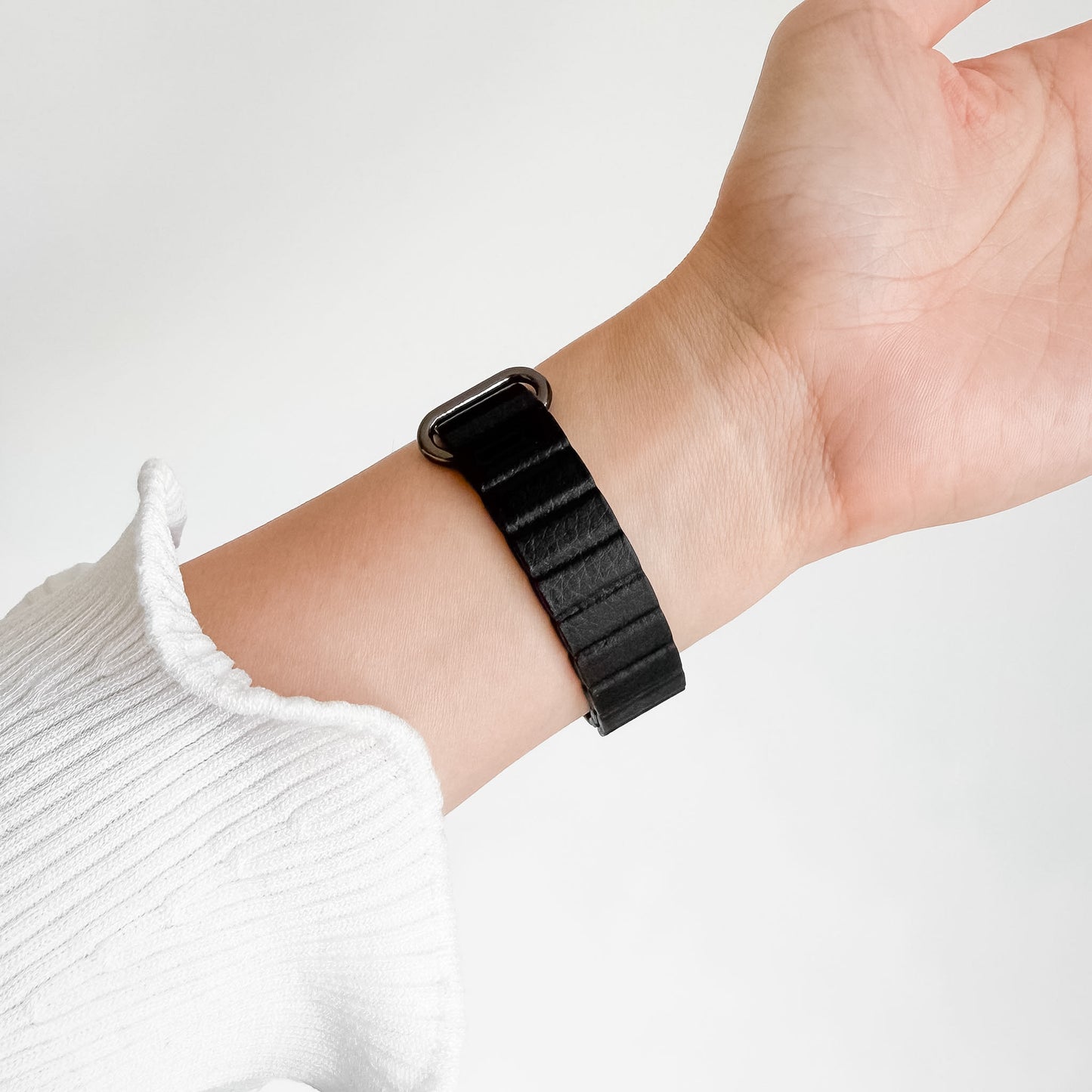 Slim Snap Loop Apple Watch Band - Black