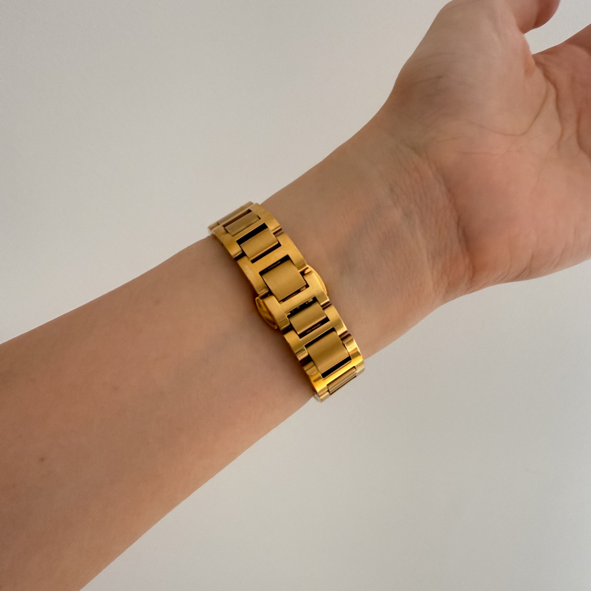 (St-Steel) Flat link Apple Watch Strap - Gold 3