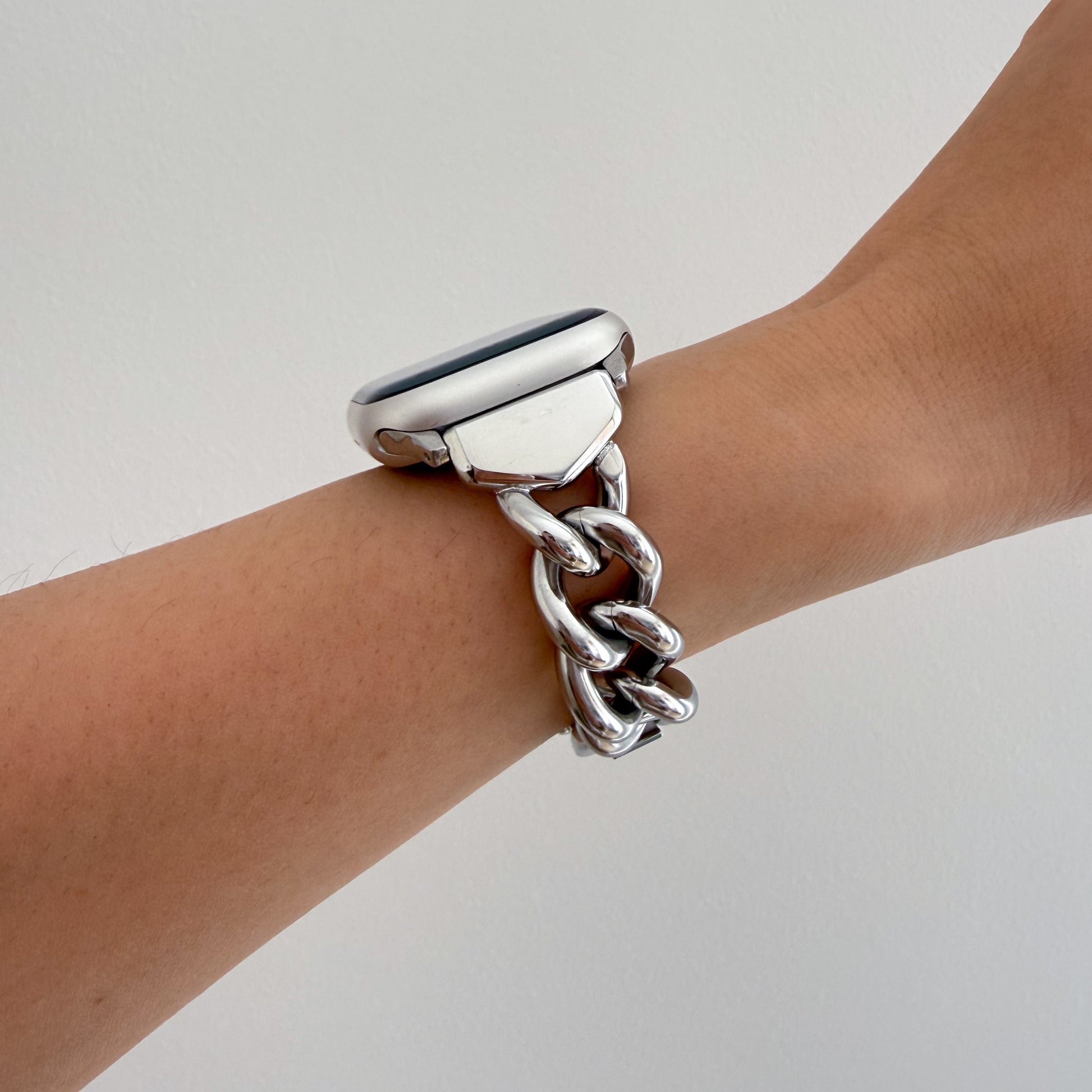 (St-Steel) Slim Timeless Apple Watch Bracelet - Silver 2