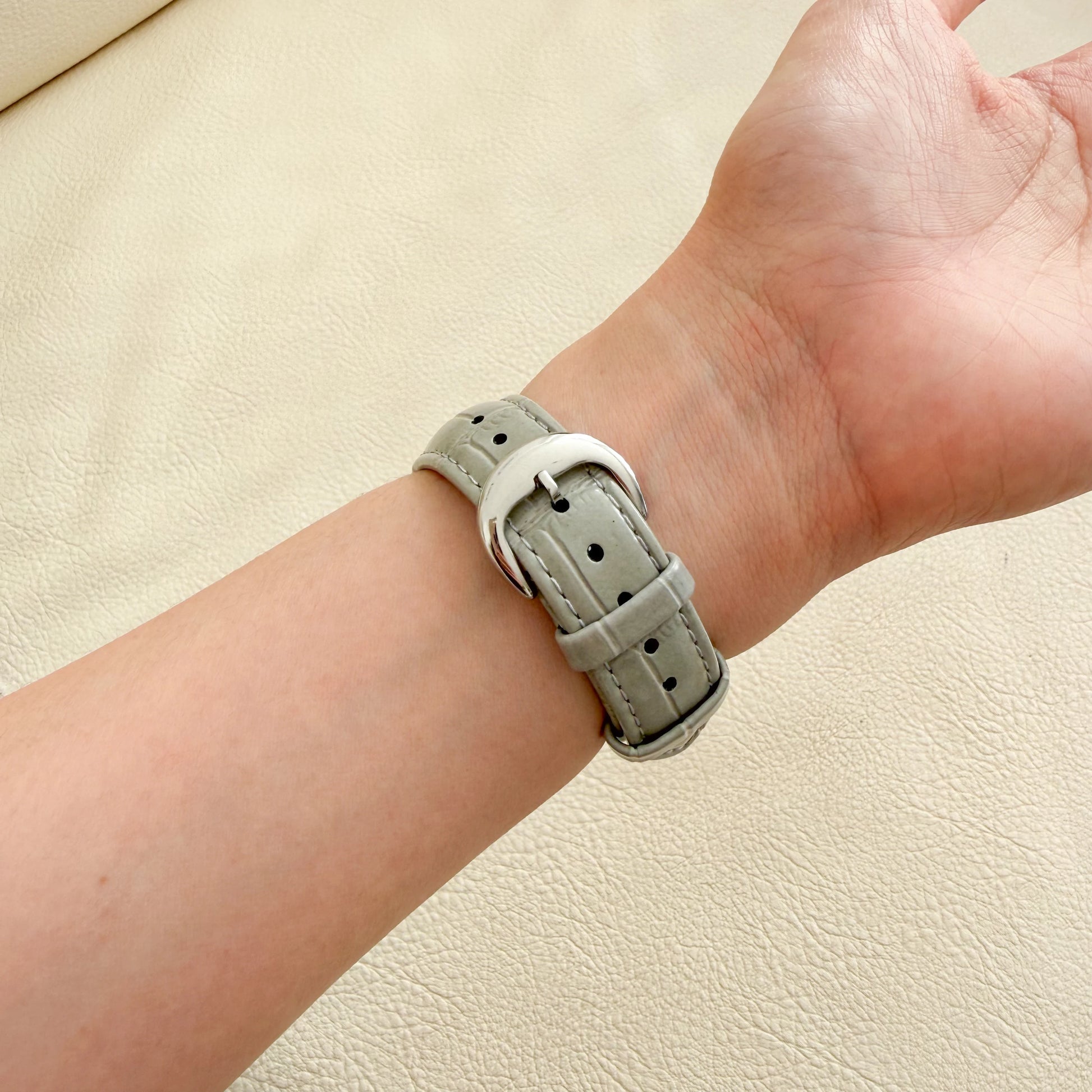 Urban_Leather_Apple_Watch_Strap_-_Grey_2 56