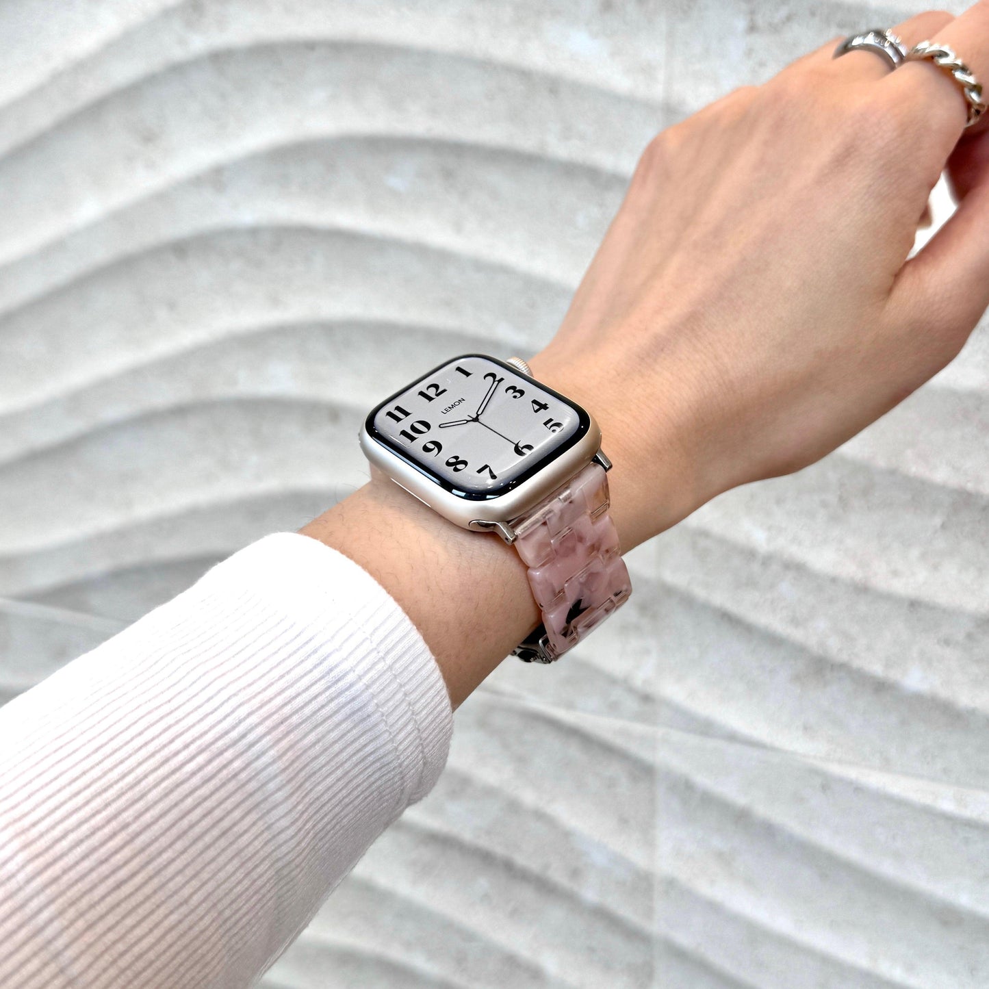 Polly Resin Apple Watch Band - Light Pink