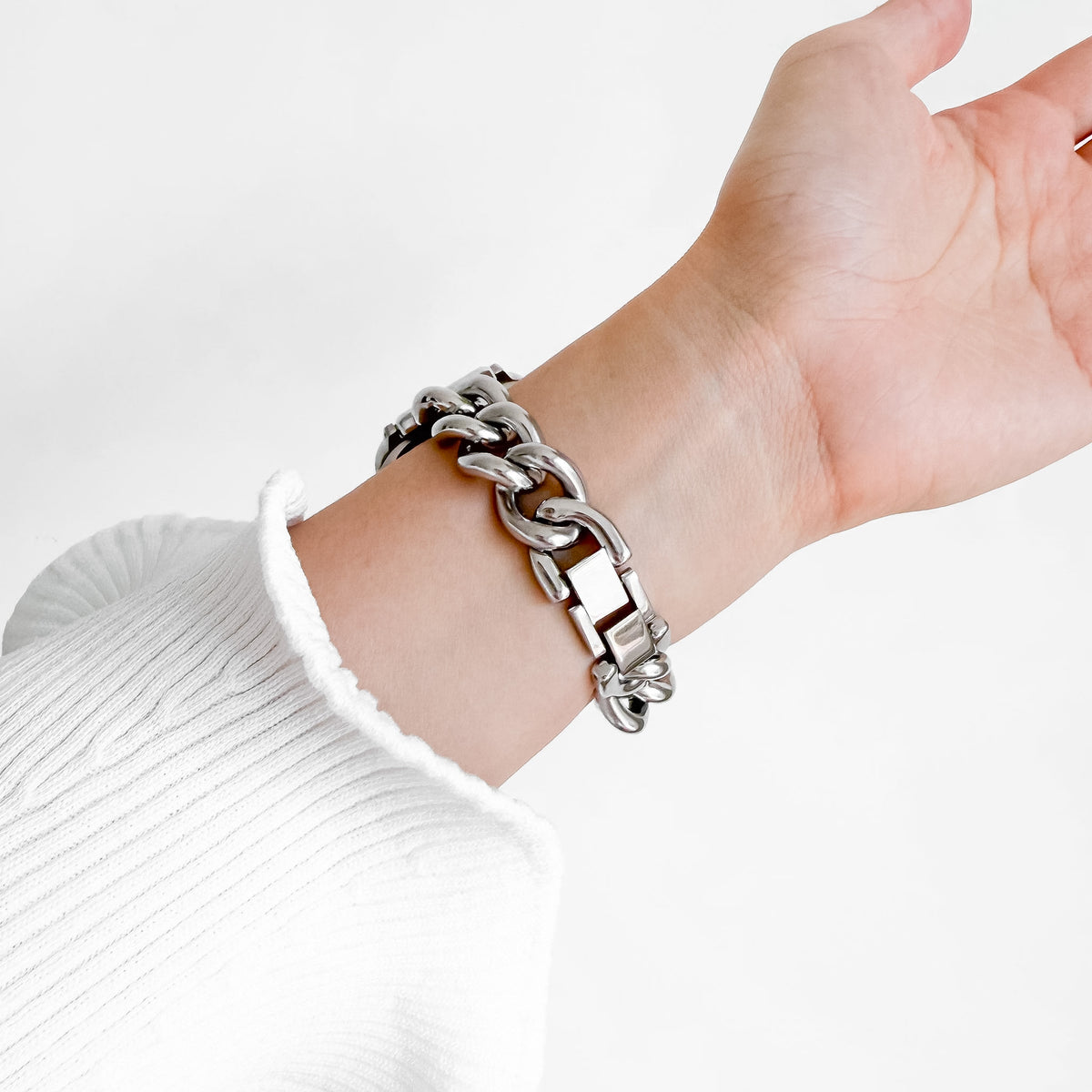 (St-Steel) Slim Timeless Apple Watch Bracelet - Silver