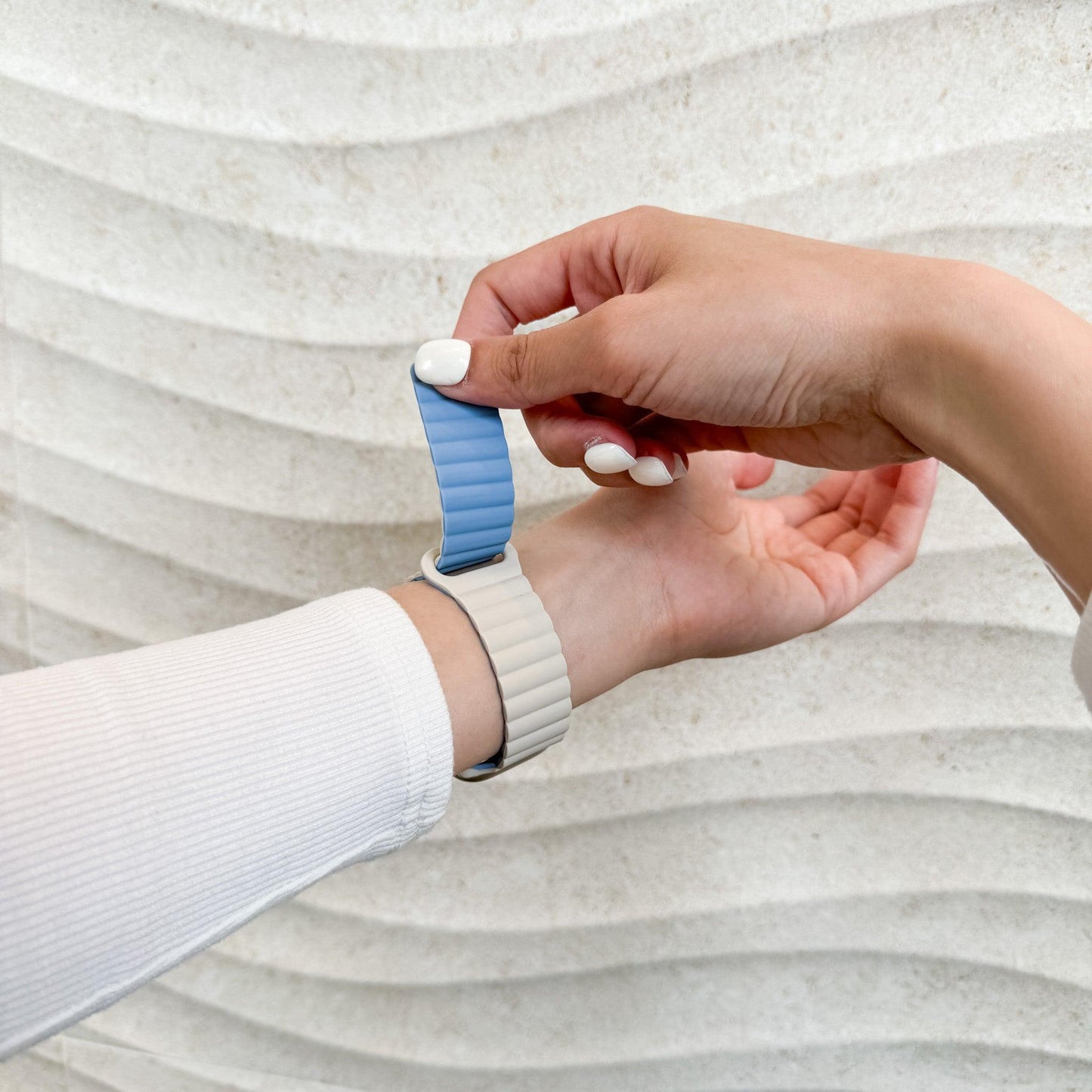 Snap Rubber Apple Watch Band - Starlight & Baby Blue